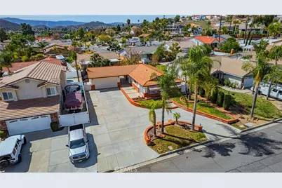 29871 Sloop Drive, Canyon Lake, CA 92587 - Photo 2