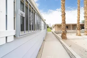 32617 Chiricahua Dr, Thousand Palms, CA 92276 - Photo 8