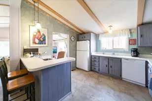 32617 Chiricahua Dr, Thousand Palms, CA 92276 - Photo 10