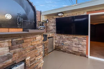 2425 Heather Avenue, Long Beach, CA 90815 - Photo 48