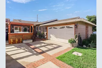 2425 Heather Avenue, Long Beach, CA 90815 - Photo 2