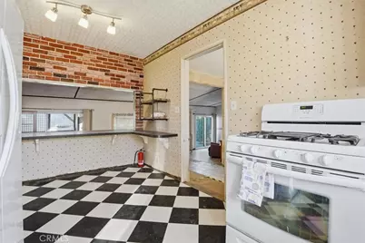 31750 Florida, Redlands, CA 92373 - Photo 10