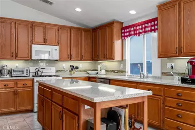 39535 Stags Leap Drive, Murrieta, CA 92563 - Photo 8