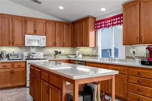 39535 Stags Leap Dr, Murrieta, CA 92563 - Photo 8