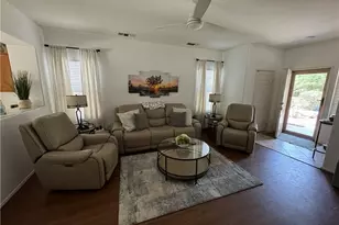 39800 Dorset Dr, Palm Desert, CA 92211 - Photo 2