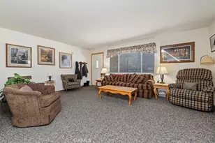 627 Sunset Ln, Sugarloaf, CA 92386 - Photo 4