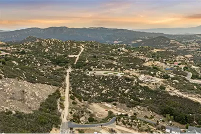 41612 Avenida De Encanto, Murrieta, CA 92562 - Photo 32