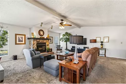 1300 W Menlo #163, Hemet, CA 92543 - Photo 18