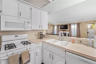 1443 Bunker Hill, San Jacinto, CA 92583 - Photo 24