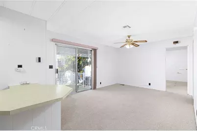 881 N Lake #301, Hemet, CA 92544 - Photo 14