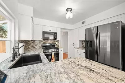 39795 Old Carriage, Murrieta, CA 92563 - Photo 2