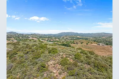 1 Avenida La Cresta, Murrieta, CA 92562 - Photo 10