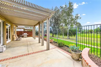 8061 Mickelson Way, Hemet, CA 92545 - Photo 2