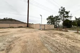 33761 Leon Rd, Winchester, CA 92596 - Photo 10