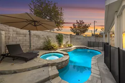 26586 Weston Hills Drive, Murrieta, CA 92563 - Photo 4