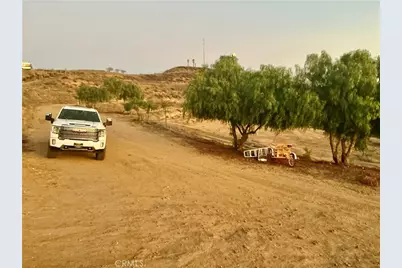 41130 Voyager Road, Hemet, CA 92544 - Photo 8