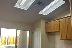 10622 Yosemite Falls Ave, Bakersfield, CA 93312 - Photo 42