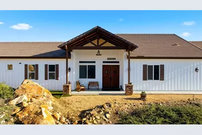 39472 Vista Del Bosque, Murrieta, CA 92562 - Photo 2