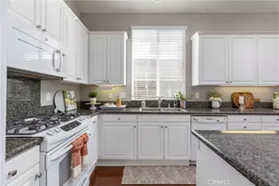 36205 Coffee Tree Pl, Murrieta, CA 92562 - Photo 10