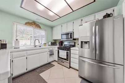 11735 Country Flower, Moreno Valley, CA 92557 - Photo 12