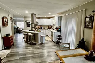 881 N Lake St, Hemet, CA 92544 - Photo 8