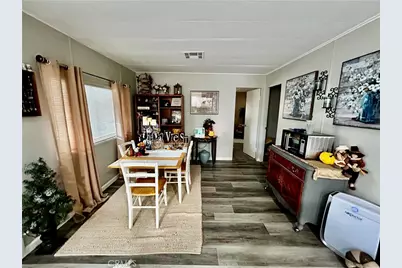 881 N Lake St #210, Hemet, CA 92544 - Photo 14