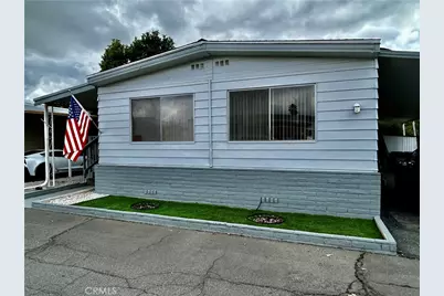 881 N Lake St #210, Hemet, CA 92544 - Photo 2