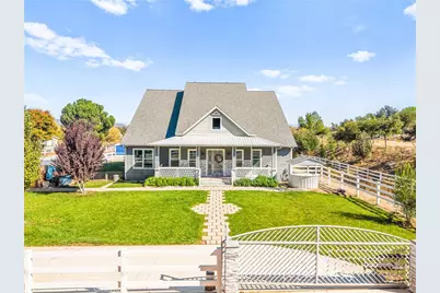 24940 Hayes, Murrieta, CA 92562 - Photo 2