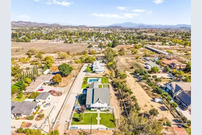 24940 Hayes, Murrieta, CA 92562 - Photo 16