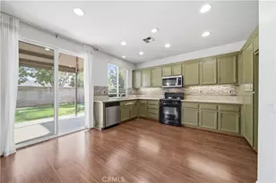 29504 Castlewood, Menifee, CA 92584 - Photo 2