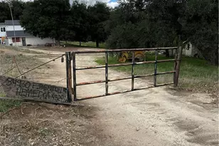 34930 Benton Rd, Hemet, CA 92544 - Photo 12