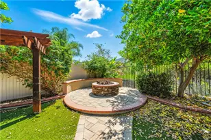 23549 Bending Oak Ct, Murrieta, CA 92562 - Photo 4