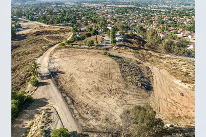 33123 Via Margarita Street, Wildomar, CA 92595 - Photo 4