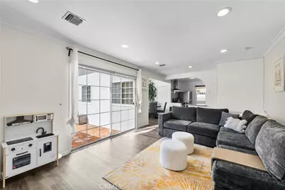 18019 Tiara, Encino, CA 91316 - Photo 4