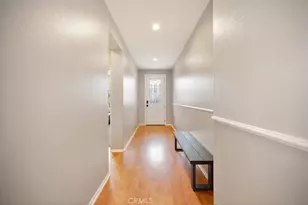 34076 Albacete, Murrieta, CA 92563 - Photo 4