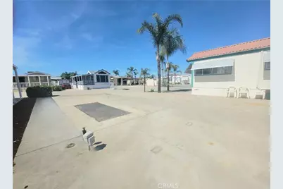 1295 S Cawston Avenue, Hemet, CA 92545 - Photo 6