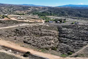 1 Quail Dr, Temecula, CA 92592 - Photo 4