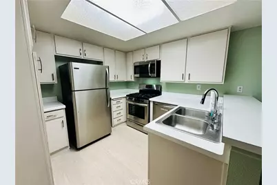 444 E Thornton, Hemet, CA 92543 - Photo 4