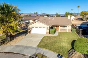 1230 Shellie Ln, Hemet, CA 92543 - Photo 2