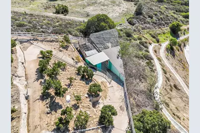 35751 Avenida La Cresta, Murrieta, CA 92562 - Photo 14