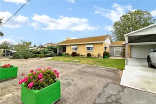 25960 Columbia, Hemet, CA 92544 - Photo 2