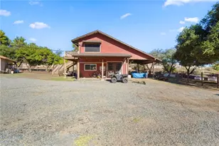 17705 Rodeo Rd, Ortega Mountain, CA 92530 - Photo 4