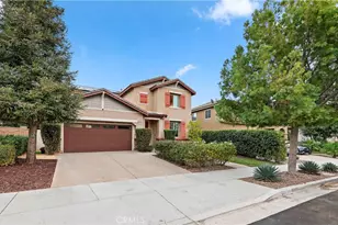 31684 Chamise Ln, Murrieta, CA 92563 - Photo 2