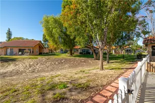 1057 Clubhouse Dr, Hemet, CA 92545 - Photo 26