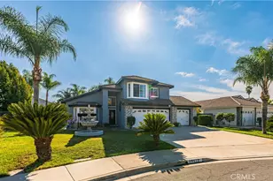 39672 Maple Leaf Ct, Murrieta, CA 92563 - Photo 8