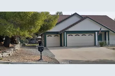 22065 Woodcreek Lane, Wildomar, CA 92595 - Photo 2