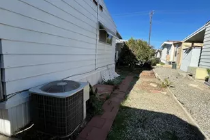1895 W Devonshire Ave Space 42, Hemet, CA 92545 - Photo 24