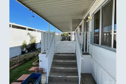 1895 W Devonshire Ave Space 42 #42, Hemet, CA 92545 - Photo 4