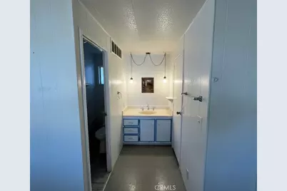 1895 W Devonshire Ave Space 42 #42, Hemet, CA 92545 - Photo 18