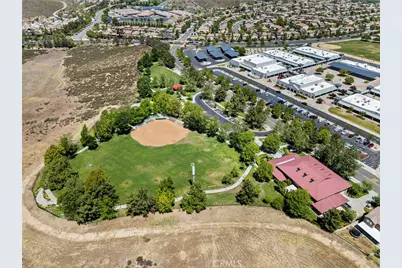 38551 Tranquila Avenue, Murrieta, CA 92563 - Photo 44